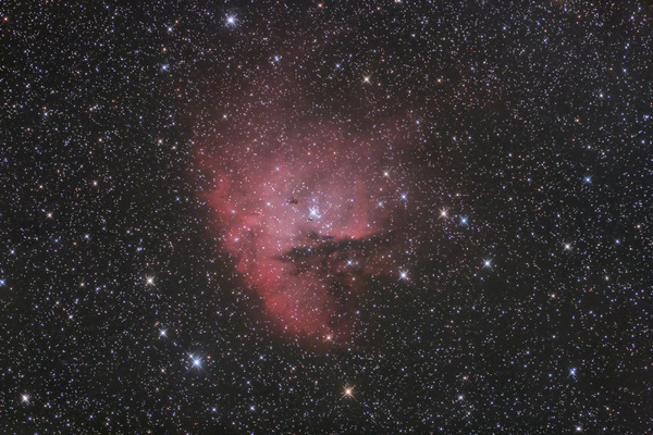 NGC281, Pac Man
Da es am Samstag spontan aufklarte, entschloss ich mich, vom Garten NGC281 zu fotografieren. Die Form des Nebels erinnert ein bisschen an die Figuren aus dem gleichnamigen Spiel aus der Computersteinzeit. Leider zog es nach 14 Aufnahmen wieder zu, aber man muss ja schon froh sein, dass es überhaupt schön war. Was ich bei der Aufnahme nicht wusste: minimal außerhalb des Gesichtsfeldes zog gerade der Komet Hartley vorbei. Schade um das schöne Motiv!
Schlüsselwörter: NGC281, Pac Man